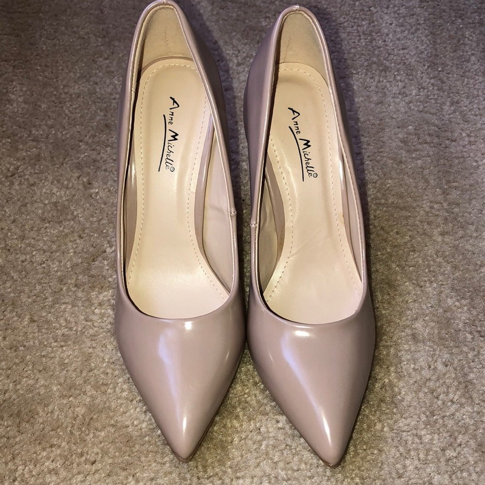 Anne Michelle Rise Up Heels Size 9 Color Nude